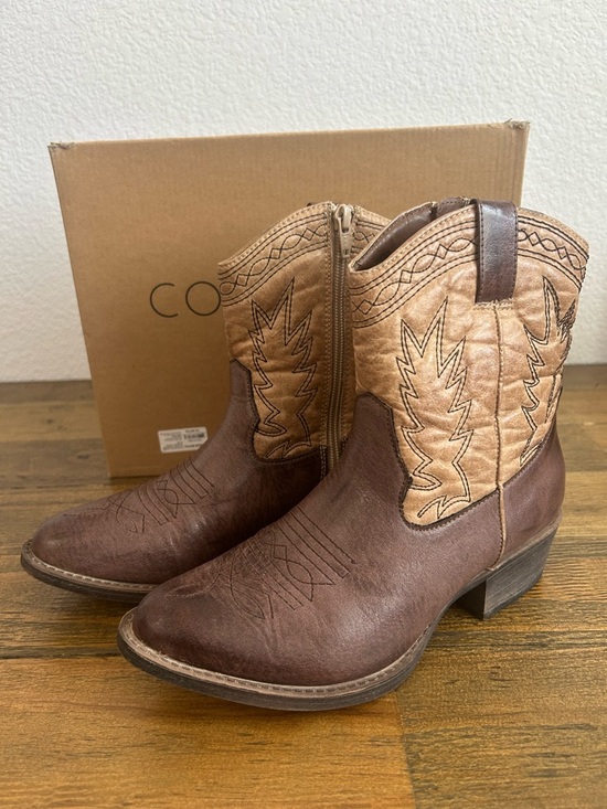 Coconuts by Matisse Shoes - Coconuts by Matisse Two-Tone Western Ankle Boots - Brown & Tan